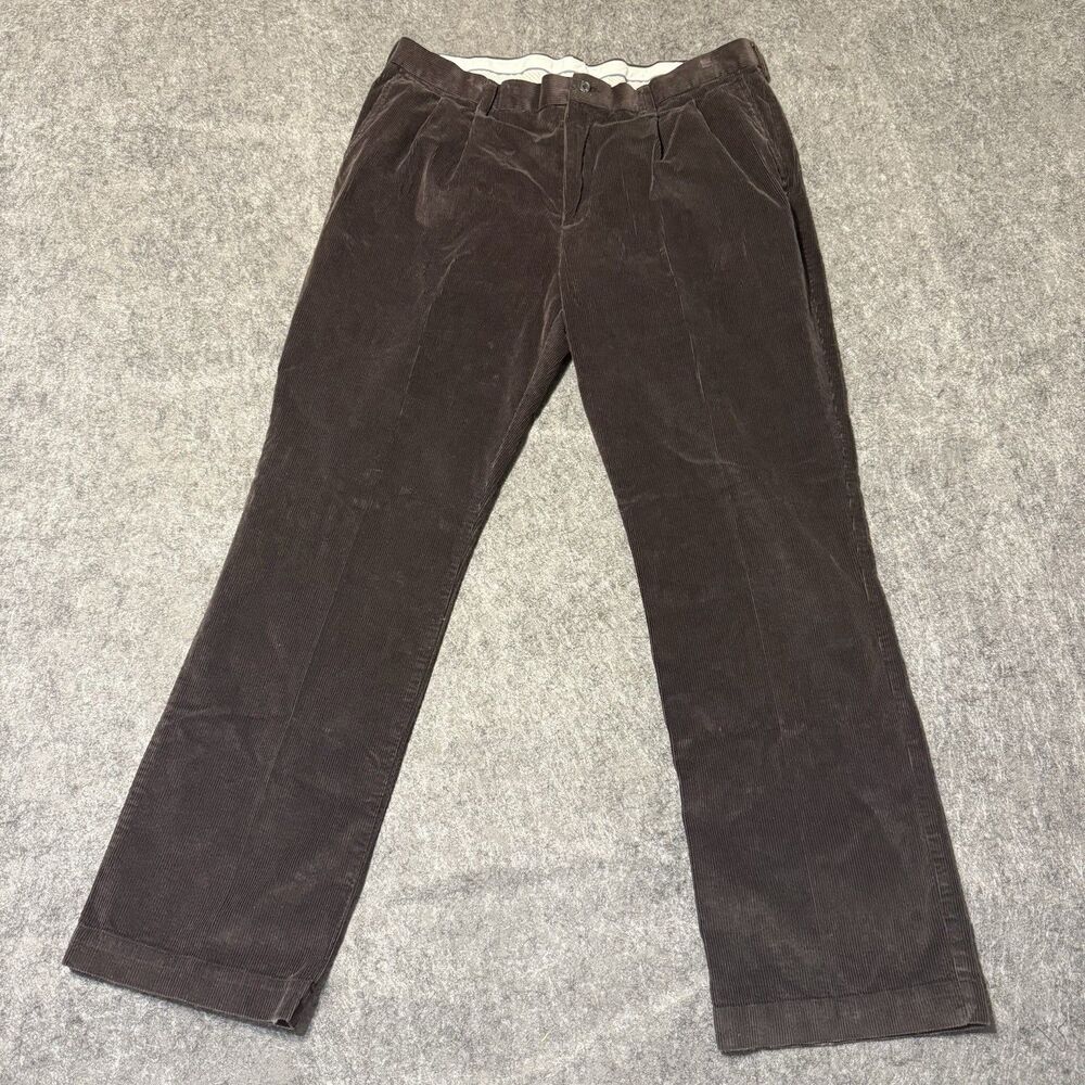 Vintage 90s 00s Roundtree & Yorke Men’s Corduroy Pants Brown Pleated Front 42x34